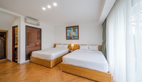 Family Quadruple Room, River View