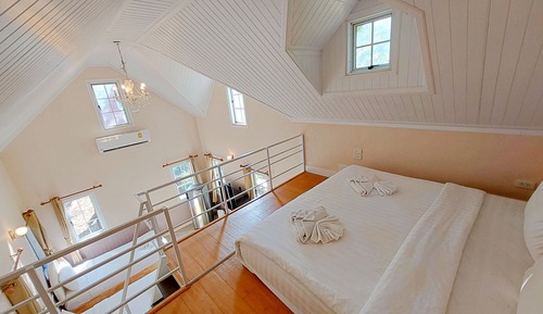 Superior Bungalow