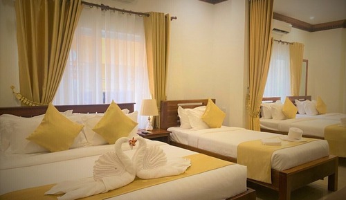Deluxe Quadruple Room, Multiple Beds, City View