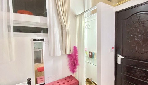 Comfort Studio, 1 Queen Bed, Private Bathroom, City View