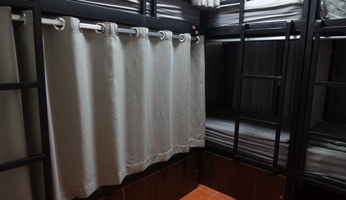 Bed in 10- Bed mixed dormitory room