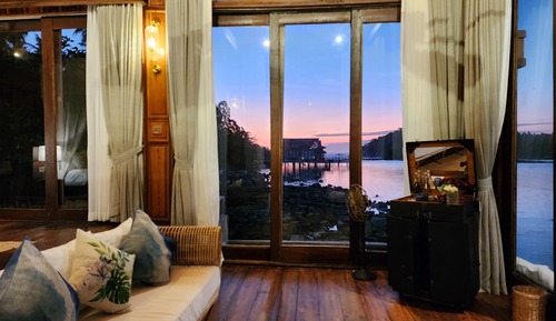 Over Water Family Suites Three Units
