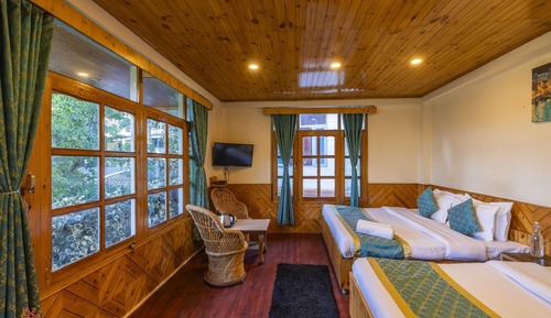 Deluxe Private Cottage