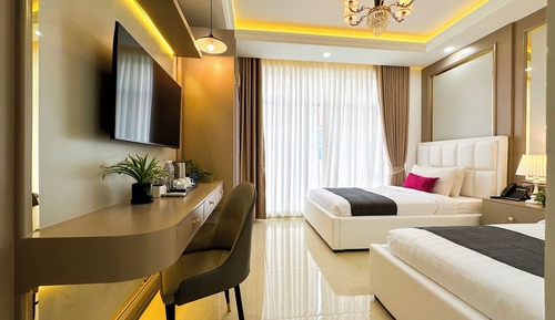 Junior Twin Suite