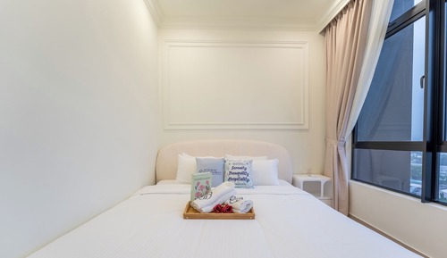 Family Apartment, City View
