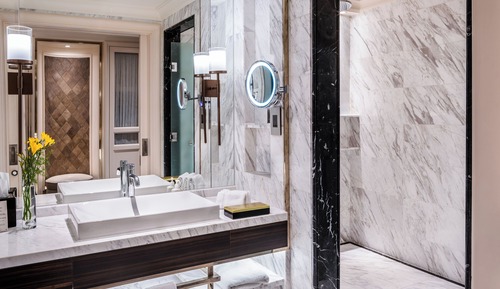 Signature King - SIGNATURE LOUNGE PRIVILEGES