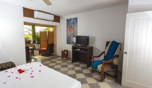 Standard Room, 1 King Bed