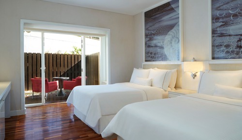 Room, 2 Twin Beds, Patio (View)