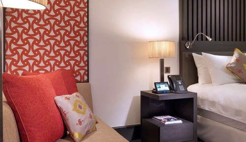 Deluxe Hollywood Room