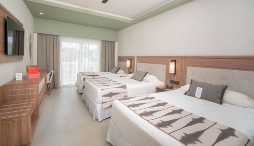 Family Room (Kids Free | C)