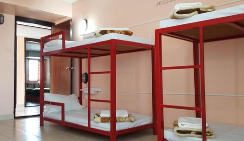 Dorm,Air-Con,Mixed Gender,Bottom Bunk