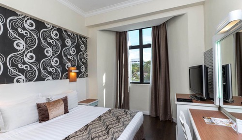 Premium Superior Queen Bed (Renovated)