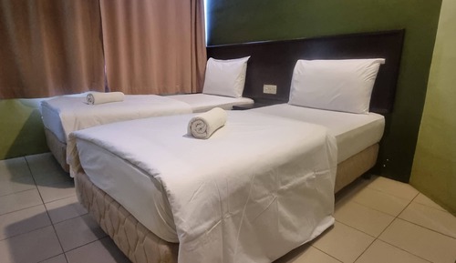 Deluxe Twin Room