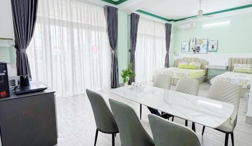 Family Room, Balcony, City View