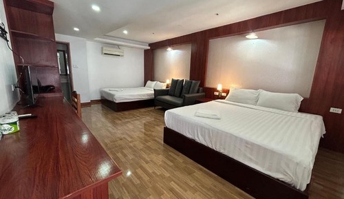 Deluxe Quadruple Room