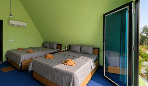 Family Room, Balcony