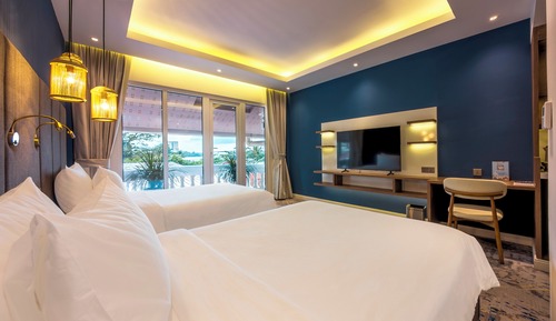 Premium Twin Beachfront