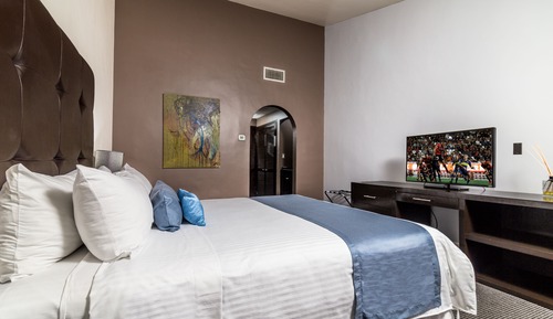 Standard Room, 1 King Bed