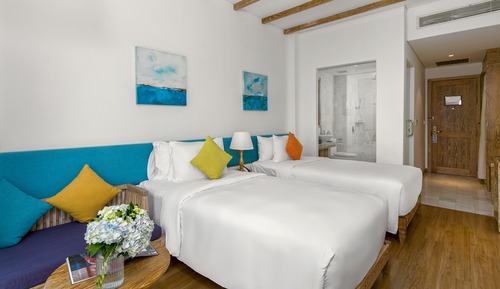 Deluxe Twin Room, Balcony, City View