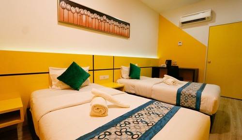 Standard Twin Room