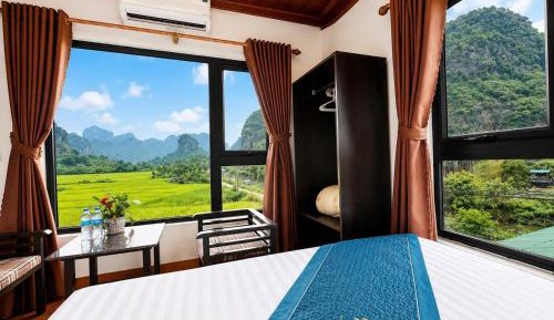 King Room with Mountain View