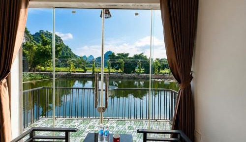 King Room with Lake View