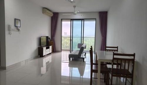 Family Two-Bedroom Apartment with View