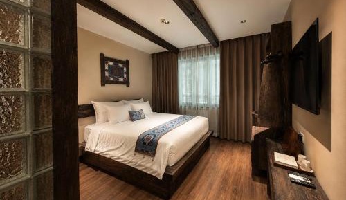 Large Double Room