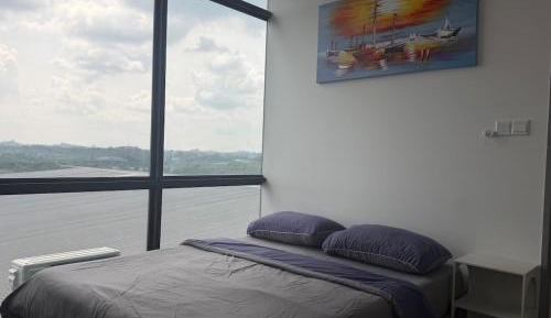 Apartment with City View