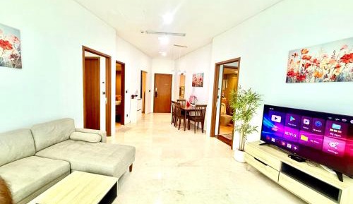 Apartment with City View
