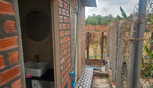 Single Room with Shared Bathroom