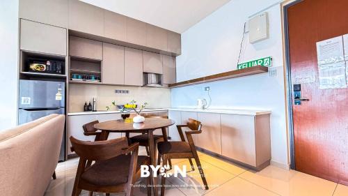 Premium One-Bedroom Triple Bed Suite 