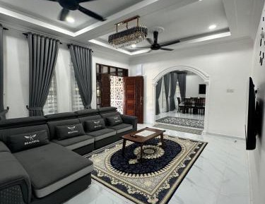 Six-Bedroom House