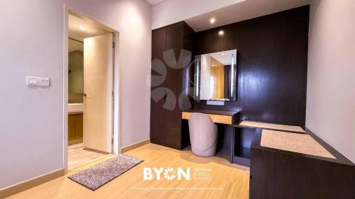 Four-Bedroom Penthouse Apartment