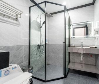 Deluxe Family Suite