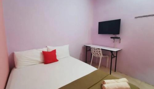 Standard Queen Room