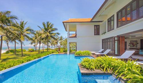 Villa - Beach Front