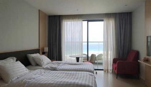 Deluxe Twin Room with Sea View
