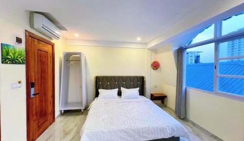 Suite with City View
