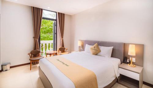 Deluxe Double Room with Balcony