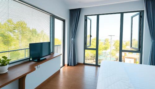Deluxe Double Room with Balcony
