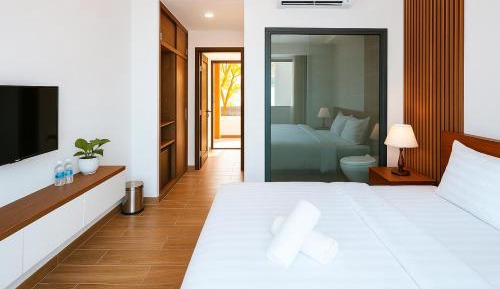 Deluxe King Room