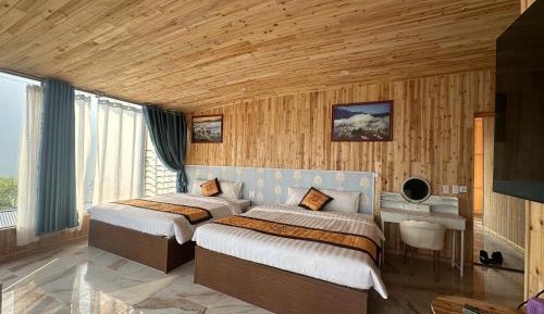 Triple Room with Mountain View
