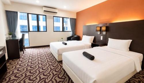 Twin Room with Pool View