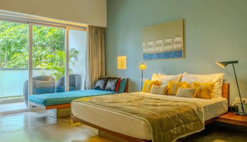 Deluxe Double Room with Pool View
