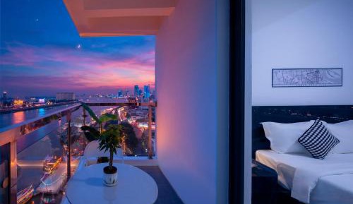 Studio Suite Balcony Corner View 
