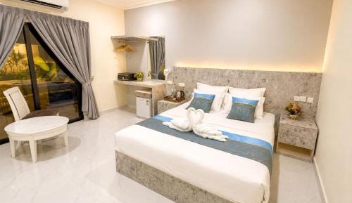King Room with Pool View