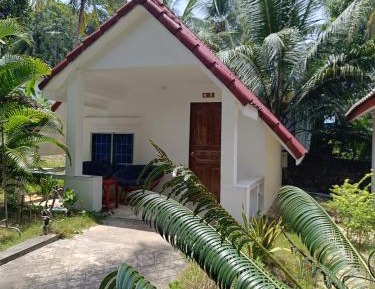 Cottage with Garden View