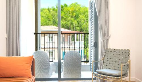 Two-Bedroom Apartment with Ocean View