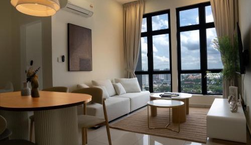 Two-Bedroom Apartment with City View